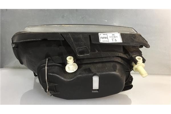 Recambio de faro delantero dcho para volkswagen polo iii berlina (6n2) 1.4 trendline referencia OEM IAM 6N1941018AA  