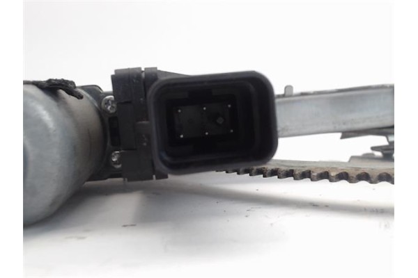 Recambio de mecanismo elevalunas delantero derecho para opel corsa c referencia OEM IAM   