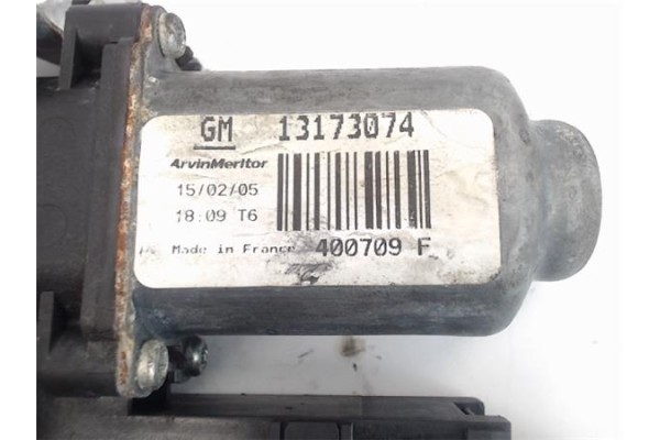 Recambio de mecanismo elevalunas delantero derecho para opel corsa c referencia OEM IAM   