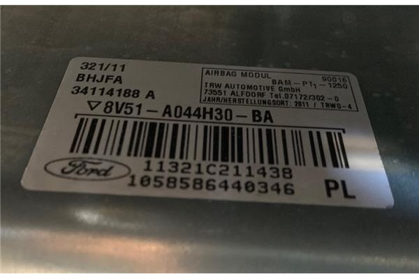 Recambio de salpicadero para ford fiesta vi 1.25 referencia OEM IAM 1738669  
