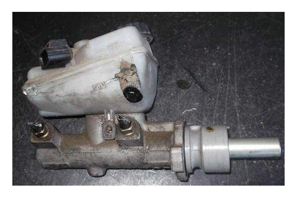 Recambio de bomba freno para ford mondeo iii (b5y) 1.8 16v referencia OEM IAM 1251699 22407779 
