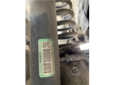 Recambio de amortiguador delantero izquierdo para jeep grand cherokee (wj/wg) 2.7 crd laredo referencia OEM IAM P52088900AI 2A18