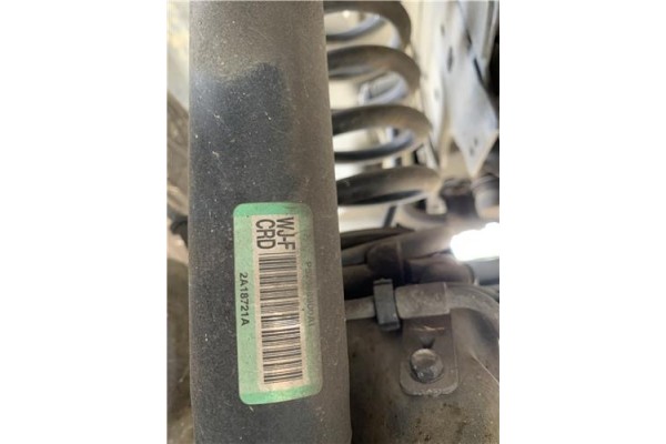 Recambio de amortiguador delantero izquierdo para jeep grand cherokee (wj/wg) 2.7 crd laredo referencia OEM IAM P52088900AI 2A18