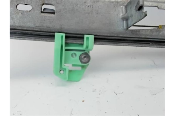 Recambio de mecanismo elevalunas delantero derecho para renault scenic ii (jm) referencia OEM IAM   