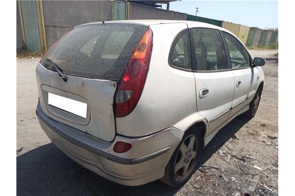 nissan almera tino (v10m) del año 2002