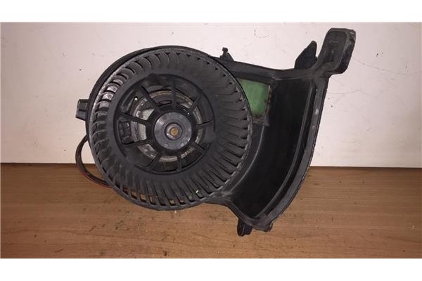 Recambio de motor calefaccion para renault clio ii fase i (b/cb0) 1.9 d (b/cb0e) referencia OEM IAM 7701049076   Recambio de motor calefaccion para renault clio ii fase i (b/cb0) 1.9 d (b/cb0e) referencia OEM IAM 7701049076