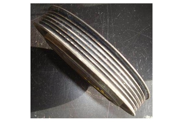 Recambio de polea cigueñal para opel combo furgón/ranchera familiar 1.3 cdti 16v referencia OEM IAM 614188  