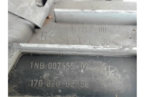 Recambio de faro antiniebla derecho para mercedes-benz clase e (bm 210) berlina referencia OEM IAM 1NB00755502 1708200256 