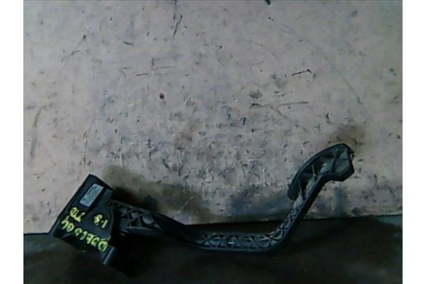 Recambio de potenciometro pedal gas para fiat doblo i (119)(2001) 1.3 jtd referencia OEM IAM 46778586 0281002415 