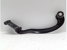 BISAGRA SUP. PUERTA TRASERO DERECHA 196DT171 