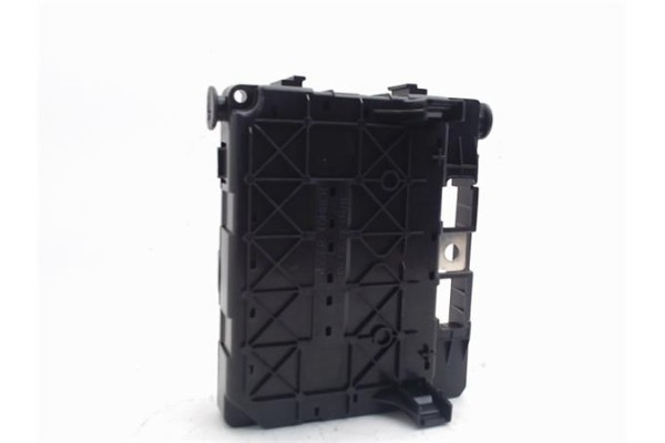Recambio de caja fusibles/rele para peugeot partner furgón (5) 1.9 d referencia OEM IAM 965061858000  
