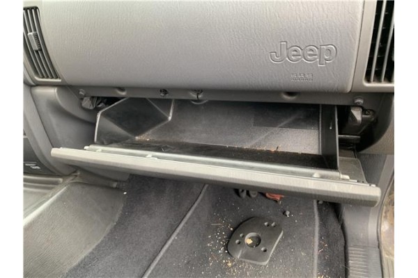 Recambio de guantera salpicadero para jeep grand cherokee (wj/wg) 2.7 crd laredo referencia OEM IAM 5EY381DVAB  
