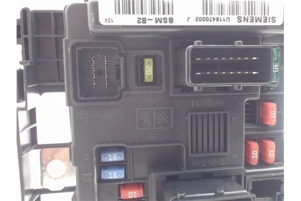 Recambio de caja fusibles/rele para peugeot partner furgón (5) 1.9 d referencia OEM IAM 965061858000  