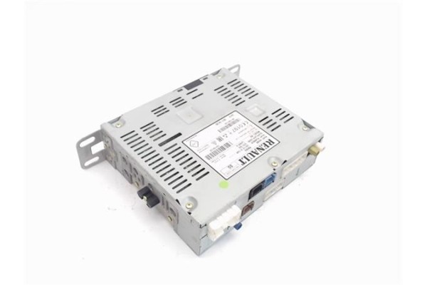 Recambio de navegador para renault grand scenic iv 1.2 tce referencia OEM IAM 281158174R  