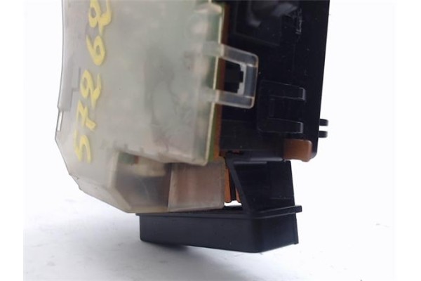 Recambio de mando limpiaparabrisas para toyota corolla (e12) 2.0 d-4d referencia OEM IAM 8465202290  