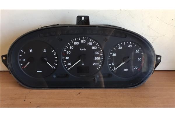 Recambio de cuadro completo para renault megane i coupe (da0) 1.6e alize referencia OEM IAM 7700847782 09046339900 
