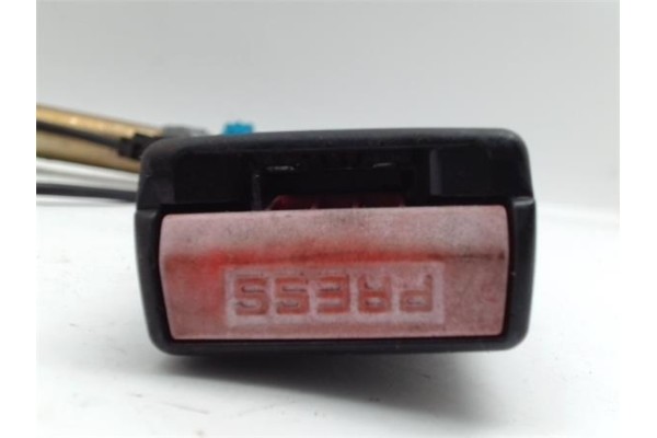 Recambio de enganche cinturon para renault clio ii fase i (b/cbo)(1998) 1.9 d mtv [1,9 ltr. - 47 kw diesel] referencia OEM IAM  