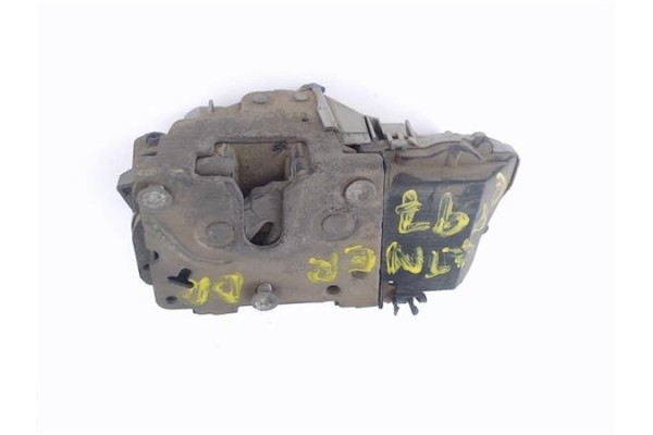 Recambio de cierre electromagnetico delantero derecho para peugeot partner furgón (5) 1.9 d referencia OEM IAM   