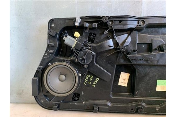 Recambio de mecanismo elevalunas delantero derecho para ford fiesta vi 1.25 referencia OEM IAM 1543207  