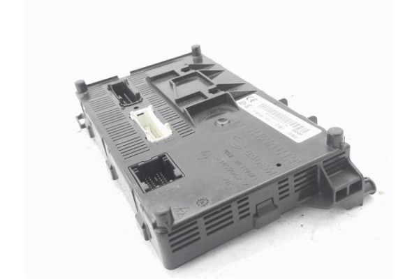 Recambio de centralita para renault clio iii 1.5 dci referencia OEM IAM 8200065817A 216589645D 