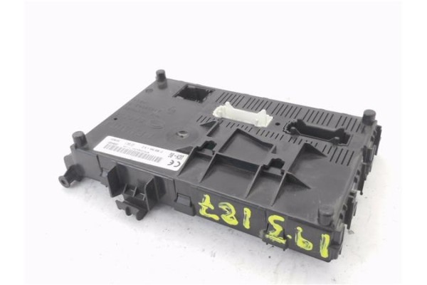 Recambio de centralita para renault clio iii 1.5 dci referencia OEM IAM 8200065817A 216589645D 