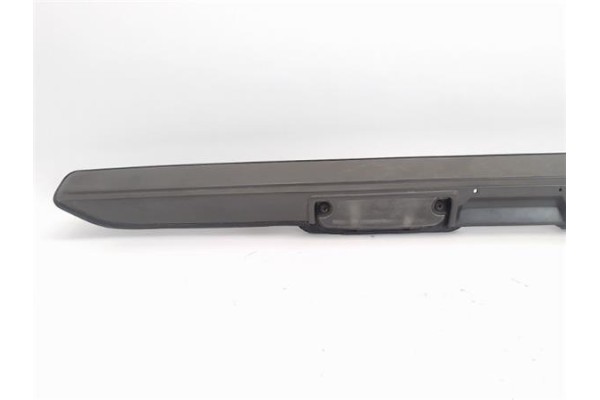 Recambio de moldura porton trasero para nissan vanette furgón (c22) 2.0 d referencia OEM IAM 9081011C00 65021 