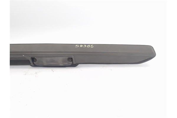 Recambio de moldura porton trasero para nissan vanette furgón (c22) 2.0 d referencia OEM IAM 9081011C00 65021 