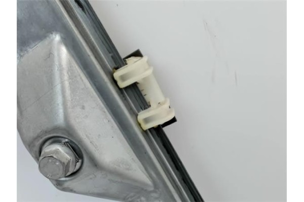 Recambio de mecanismo elevalunas delantero derecho para renault clio ii fase i (b/cb0) referencia OEM IAM   