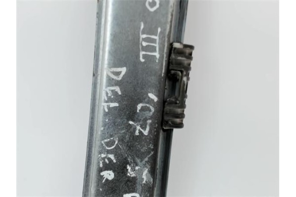 Recambio de mecanismo elevalunas delantero derecho para renault clio iii referencia OEM IAM 8200291147 LTRN71R 8200843597 , RENA