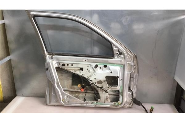 Recambio de puerta delantero izquierda para seat ibiza (6k1) 1.4 referencia OEM IAM 6K4831051C  