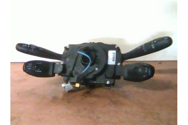 Recambio de mando de luces para peugeot 207 1.4 urban referencia OEM IAM 96661300XT 4939295 