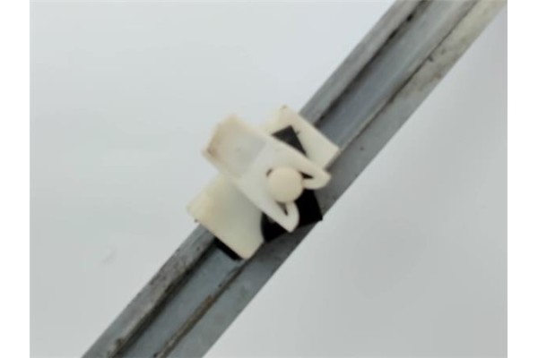 Recambio de mecanismo elevalunas delantero derecho para renault megane i fase 2 berlina (ba0) referencia OEM IAM   