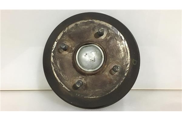 Recambio de buje trasero para ford ka (ccq) 1.3 i referencia OEM IAM 1499061 7S511113 