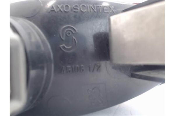 Recambio de piloto trasero central para peugeot 206 1.4 hdi eco 70 referencia OEM IAM 6351K5 2203283 7701068178 , PEUGEOT | 8658