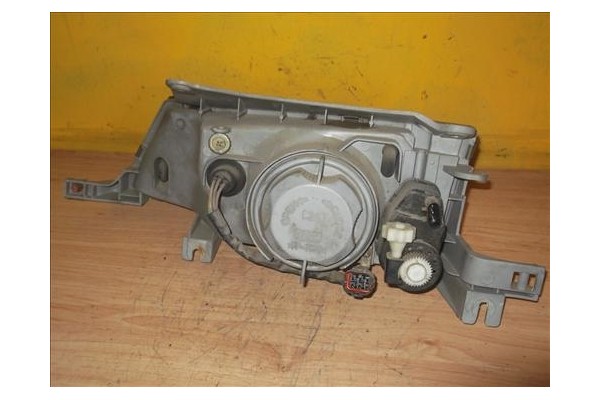 Recambio de faro delantero dcho para daewoo nexia 1.5 referencia OEM IAM 96232205  