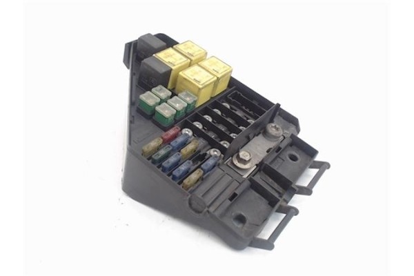 Recambio de caja fusibles/rele para land rover freelander (ln) 2.0 di referencia OEM IAM YQE103530  