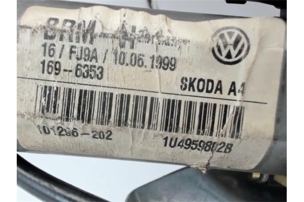 Recambio de mecanismo elevalunas delantero derecho para skoda octavia berlina (1u2) referencia OEM IAM 1U4959802B  
