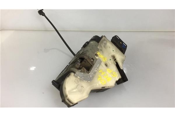 Recambio de cierre electromagnetico delantero derecho para peugeot 207 1.4 16v referencia OEM IAM 24094158 24099816 