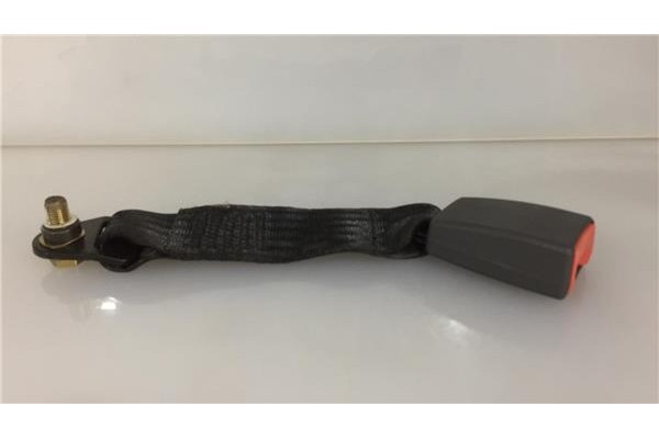 Recambio de anclaje cinturon trasero central para fiat i punto (176) berlina 75 1.2 referencia OEM IAM A130695 56019 