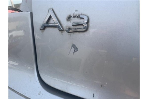 Recambio de porton trasero para audi a3 (8p1) 2.0 fsi ambiente referencia OEM IAM 8P3827023AC  
