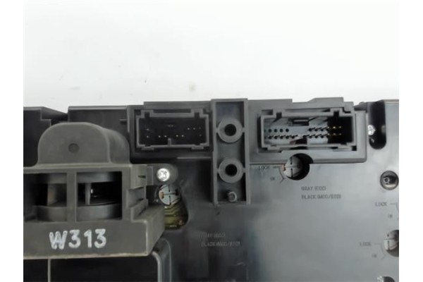 Recambio de mandos climatizador para volvo s60 berlina 2.4 d5 referencia OEM IAM 8691876  