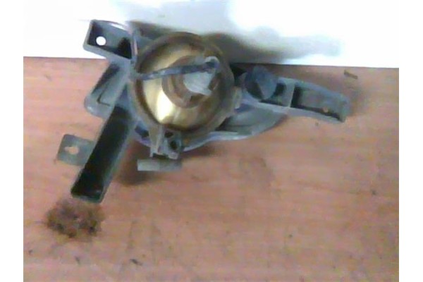 Recambio de faro antiniebla para volvo s40 berlina 1.9 td referencia OEM IAM   