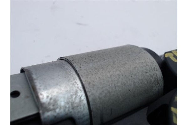 Recambio de motor elevalunas trasero derecho para mazda 3 berlina (bk) 1.6 cd active+ xcite referencia OEM IAM CMO11750  