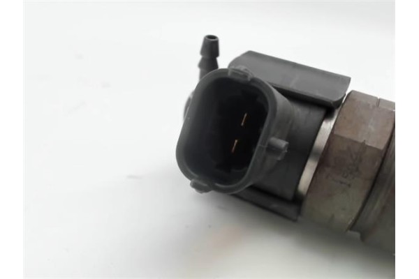 Recambio de inyector para kia cee´d (2006) 1.6 crdi 115 referencia OEM IAM 0445110  