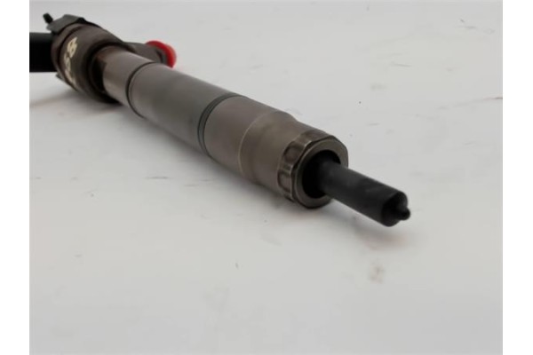 Recambio de inyector para kia cee´d (2006) 1.6 crdi 115 referencia OEM IAM 0445110  
