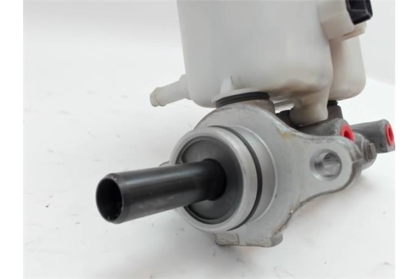 Recambio de bomba freno para kia cee´d (2006) 1.6 crdi 115 referencia OEM IAM   