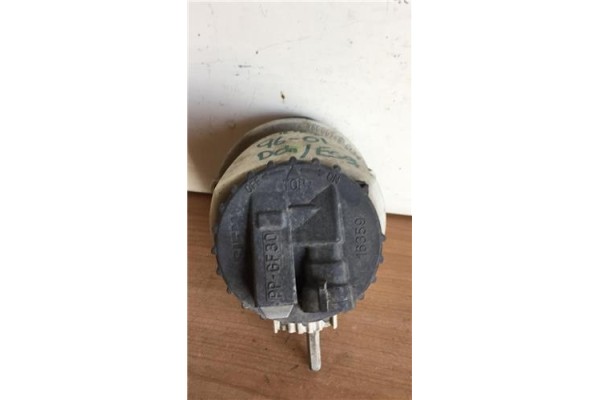 Recambio de faro antiniebla para fiat marea (185) berlina 1.9 jtd 105 referencia OEM IAM 38660748 46823269 