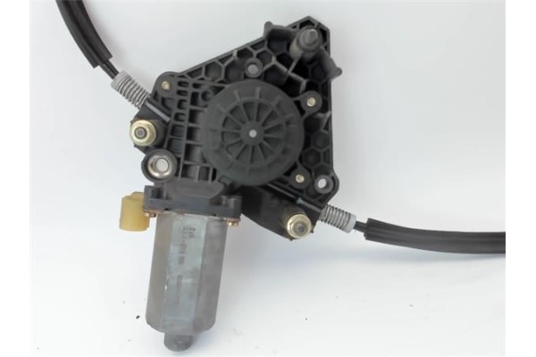 Recambio de mecanismo elevalunas delantero derecho para renault clio ii fase i (b/cb0) referencia OEM IAM 77008422  