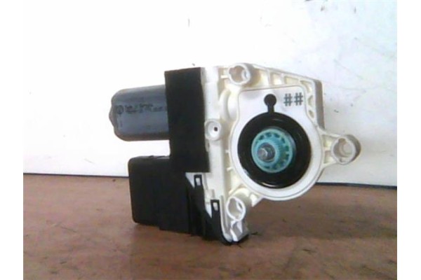 Recambio de motor elevalunas trasero derecho para seat altea (5p1) 1.6 i-tech referencia OEM IAM 5P0839462A 1K0959704E 
