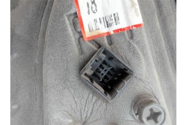 Recambio de retrovisor electrico derecho para kia carens (rs) 2.0 crdi referencia OEM IAM K2FE69120 RD02070 K2FC69120 , KIA